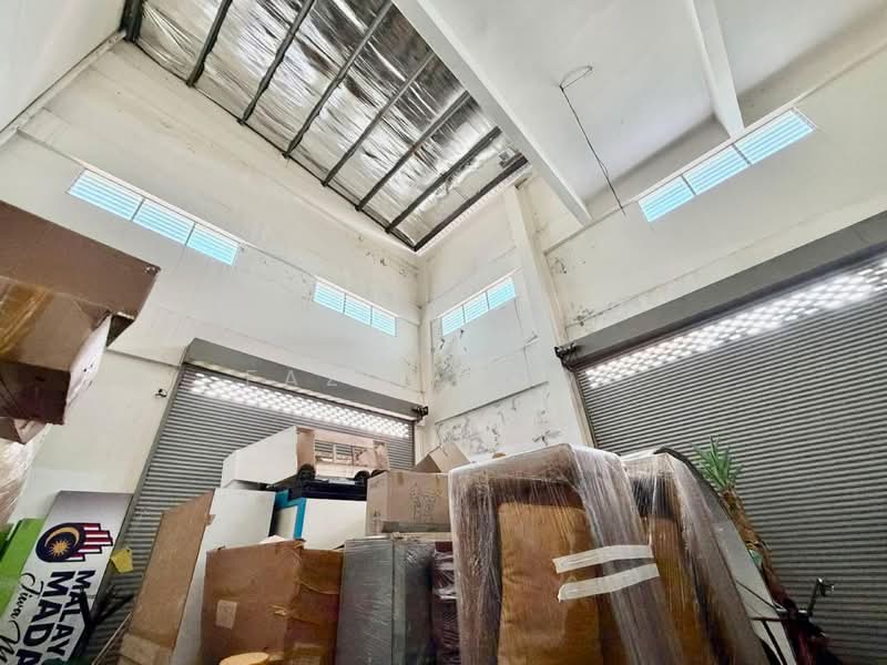 Warehouse for Sale in Seksyen U8 (Shah Alam) - Fazie Noor - Interior - PropertyGuru.com.my