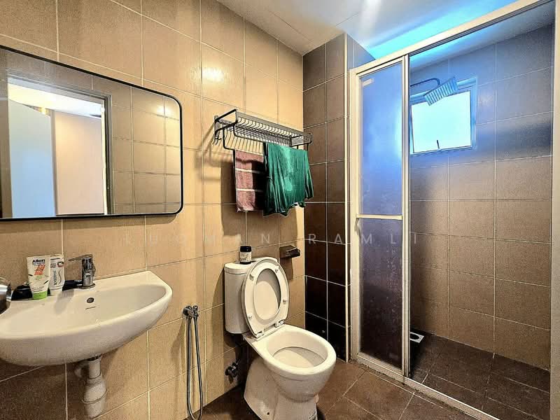 Service Residence for Sale at Serviced Residence @ Razak City Residences (RC Residences) - Luqman Ramli - Bathroom - PropertyGuru.com.my