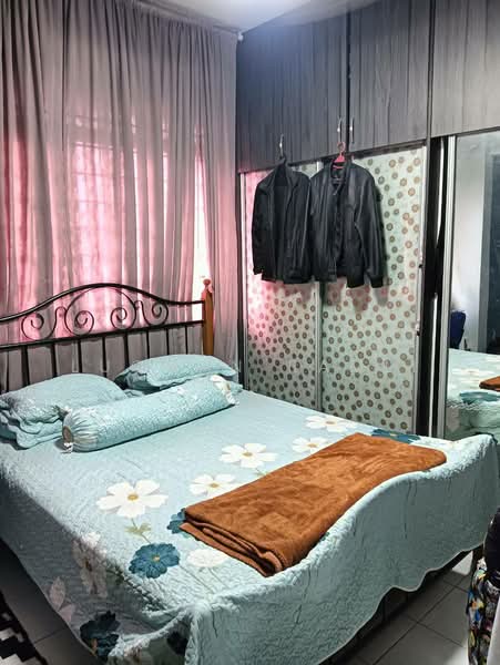 Condominium for Sale at Sri Pandan - Luqman Ramli - Bedroom - PropertyGuru.com.my