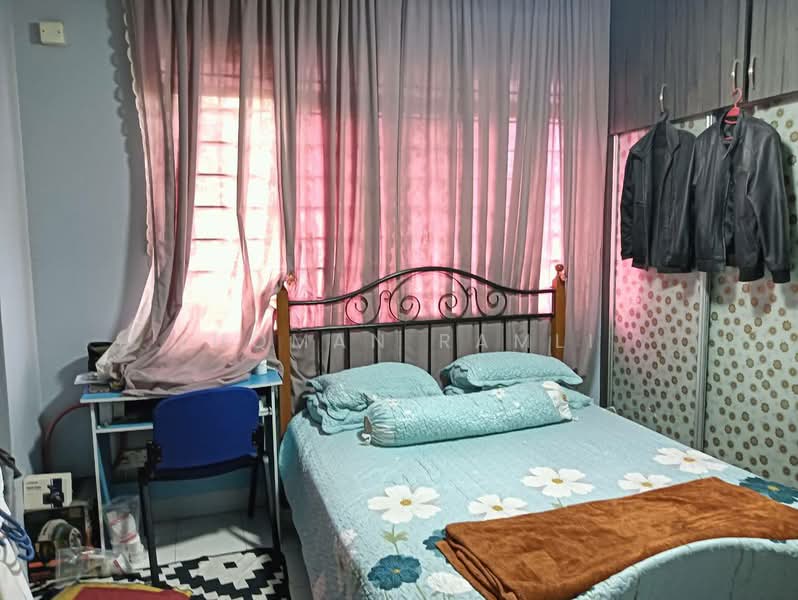 Condominium for Sale at Sri Pandan - Luqman Ramli - Bedroom - PropertyGuru.com.my