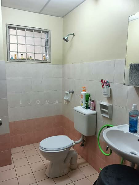 Condominium for Sale at Sri Pandan - Luqman Ramli - Bathroom - PropertyGuru.com.my