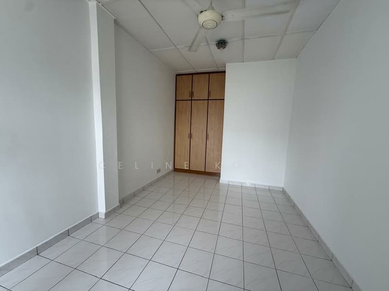 Condominium for Sale at Villa OUG - Celine Kong - Interior - PropertyGuru.com.my