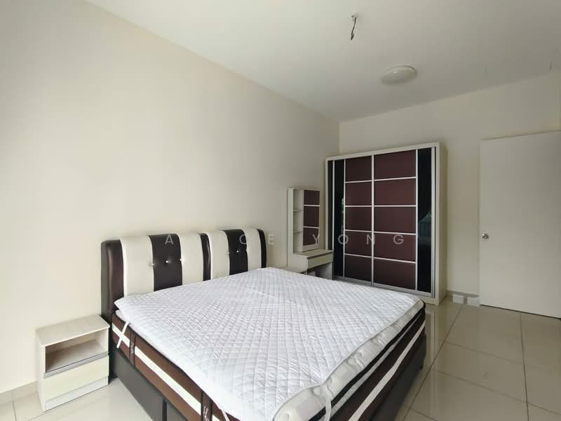 Rumah Teres 2 Tingkat untuk Disewa di Taman Mount Austin (Tebrau) - Janice Yong - Bedroom - PropertyGuru.com.my