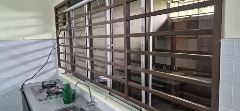 Rumah Teres 2 Tingkat untuk Disewa di Puchong (Selangor) - Daljit Kumar - Kitchen - PropertyGuru.com.my