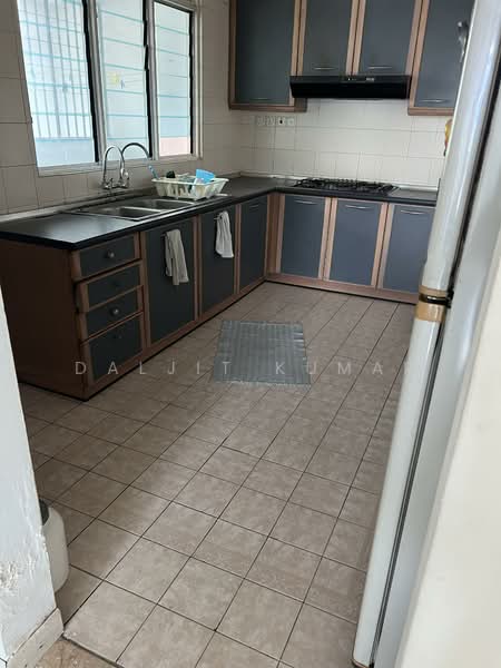 Rumah Teres 2 Tingkat untuk Disewa di Puchong (Selangor) - Daljit Kumar - Kitchen - PropertyGuru.com.my