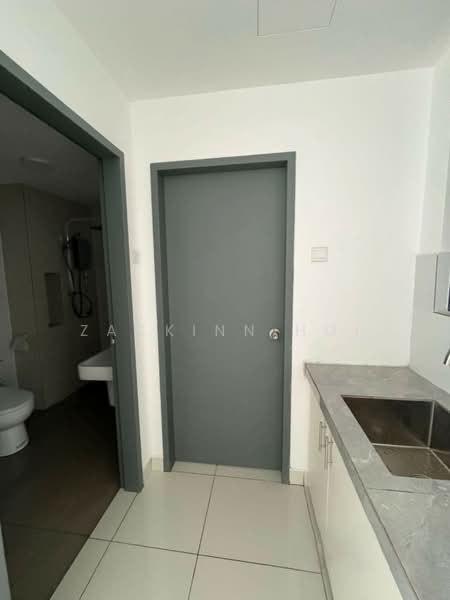 Servis Apartment untuk Disewa di TRIO By Setia - Zackinn Hoi - Bathroom - PropertyGuru.com.my