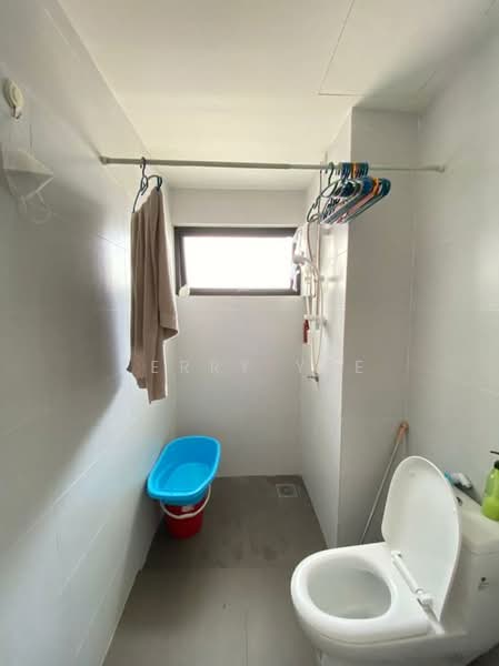 Service Residence for Sale at Sk One Residence - Terry Yee - Bathroom - PropertyGuru.com.my