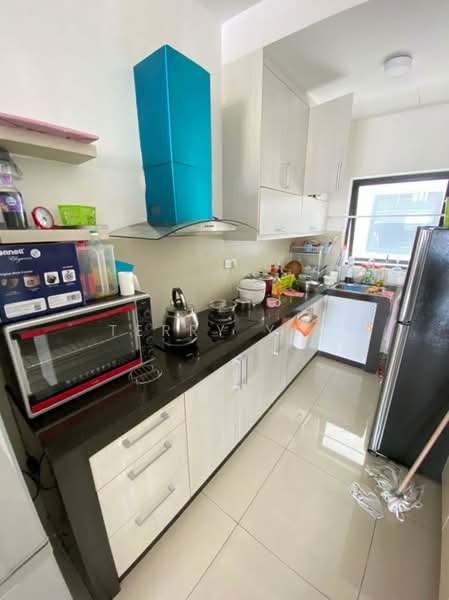 Service Residence for Sale at Sk One Residence - Terry Yee - Kitchen - PropertyGuru.com.my