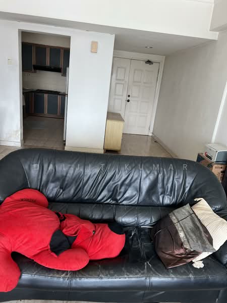 Rumah Teres 2 Tingkat untuk Disewa di Puchong (Selangor) - Daljit Kumar - Living Room - PropertyGuru.com.my