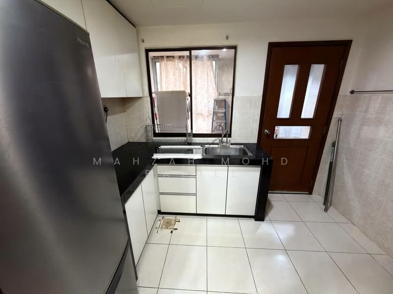 Condominium for Sale at Cyber Heights Villa - Mahzah Mohd Rapiee - Kitchen - PropertyGuru.com.my
