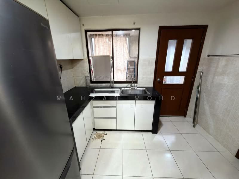 Condominium for Sale at Cyber Heights Villa - Mahzah Mohd Rapiee - Kitchen - PropertyGuru.com.my