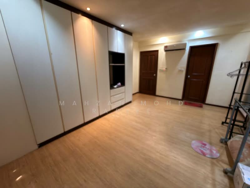 Condominium for Sale at Cyber Heights Villa - Mahzah Mohd Rapiee - Bedroom - PropertyGuru.com.my