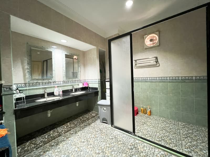 Bungalow for Sale in TTDI Hills (Kuala Lumpur) - Penney Lee - Bathroom - PropertyGuru.com.my