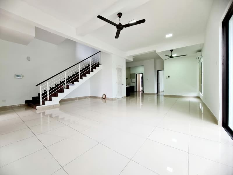 3-storey Terraced House for Sale in Kinrara Residence (Puchong) - John Lee - Living Room - PropertyGuru.com.my