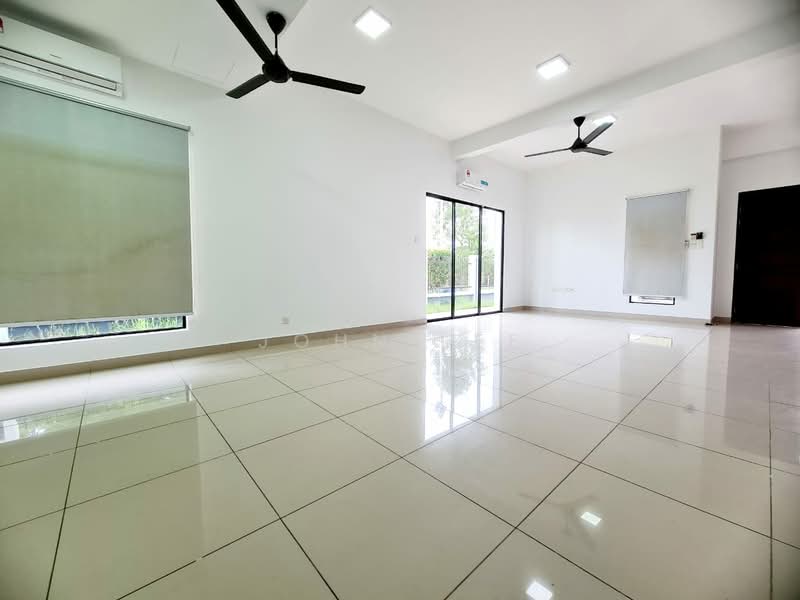 3-storey Terraced House for Sale in Kinrara Residence (Puchong) - John Lee - Living Room - PropertyGuru.com.my