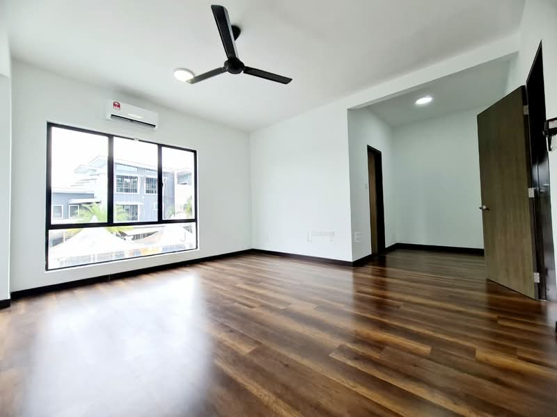 3-storey Terraced House for Sale in Kinrara Residence (Puchong) - John Lee - Living Room - PropertyGuru.com.my