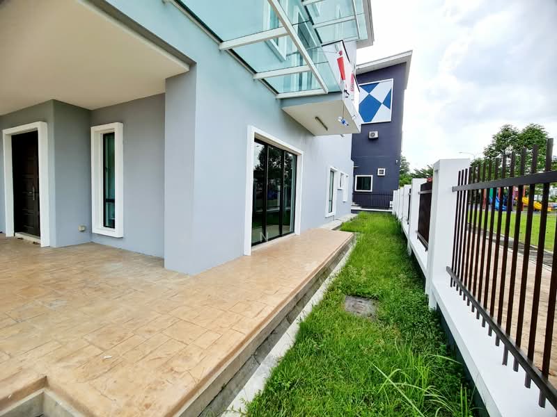 3-storey Terraced House for Sale in Kinrara Residence (Puchong) - John Lee - Exterior - PropertyGuru.com.my