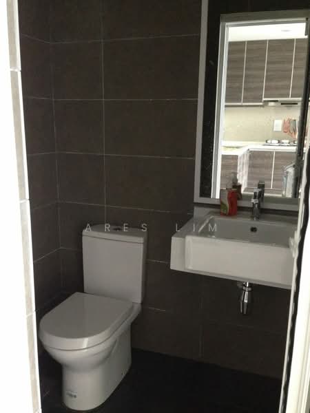 Service Residence for Rent at The Loft @ ZetaPark - Ares Lim - Bathroom - PropertyGuru.com.my