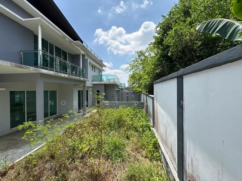 Bungalow for Sale in Kajang (Selangor) - Noraini Dahan - Exterior - PropertyGuru.com.my