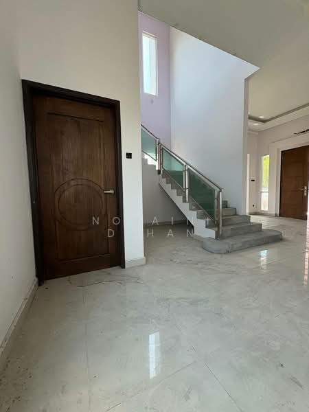 Bungalow for Sale in Kajang (Selangor) - Noraini Dahan - Entrance - PropertyGuru.com.my