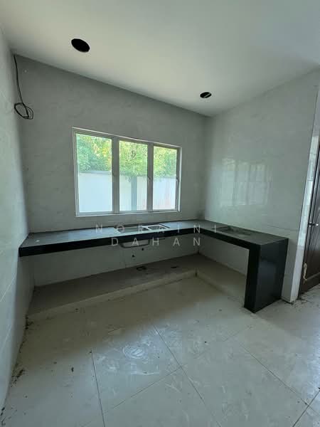 Bungalow for Sale in Kajang (Selangor) - Noraini Dahan - Kitchen - PropertyGuru.com.my
