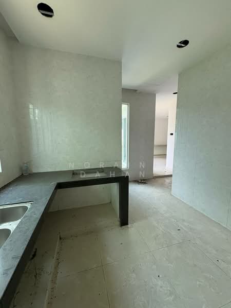 Bungalow for Sale in Kajang (Selangor) - Noraini Dahan - Kitchen - PropertyGuru.com.my