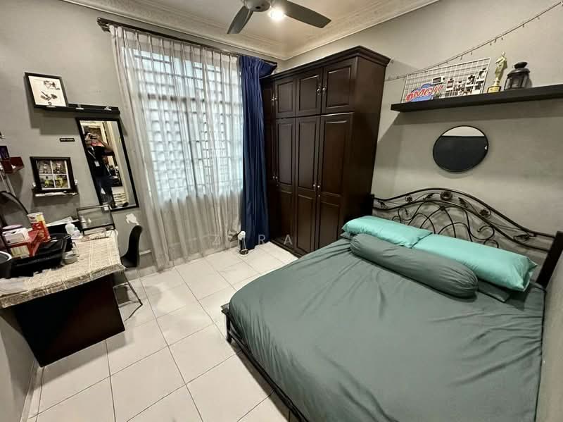2-storey Terraced House for Sale in Taman Sri Pulai Perdana (Skudai) - Zira . - Bedroom - PropertyGuru.com.my