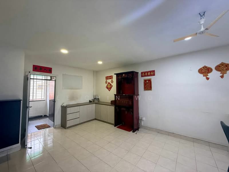 Rumah Bandar untuk Dijual di Iskandar Puteri (Nusajaya) (Johor) - Lee Chin Wong - Living Room - PropertyGuru.com.my