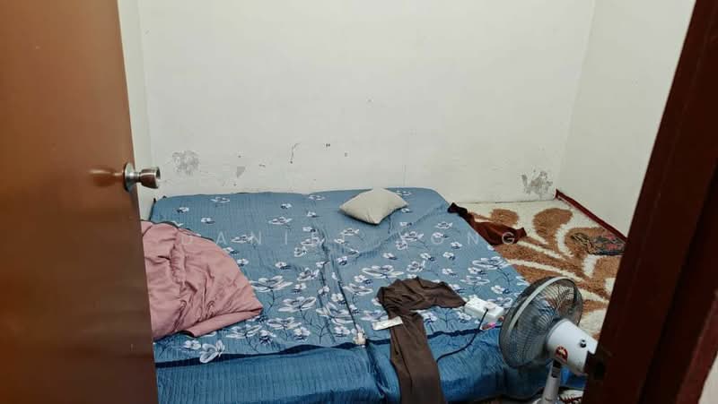 Rumah Teres 1 Tingkat untuk Dijual di Taman Universiti (Skudai) - Daniel Yong - Bedroom - PropertyGuru.com.my