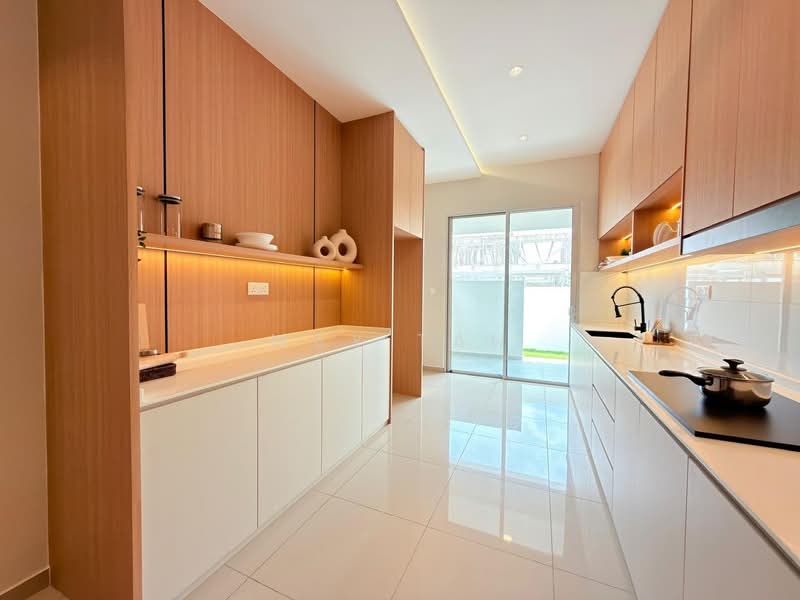 Rumah Teres 1 Tingkat untuk Dijual di Bandar Seri Impian (Kluang) - May Tan - Kitchen - PropertyGuru.com.my