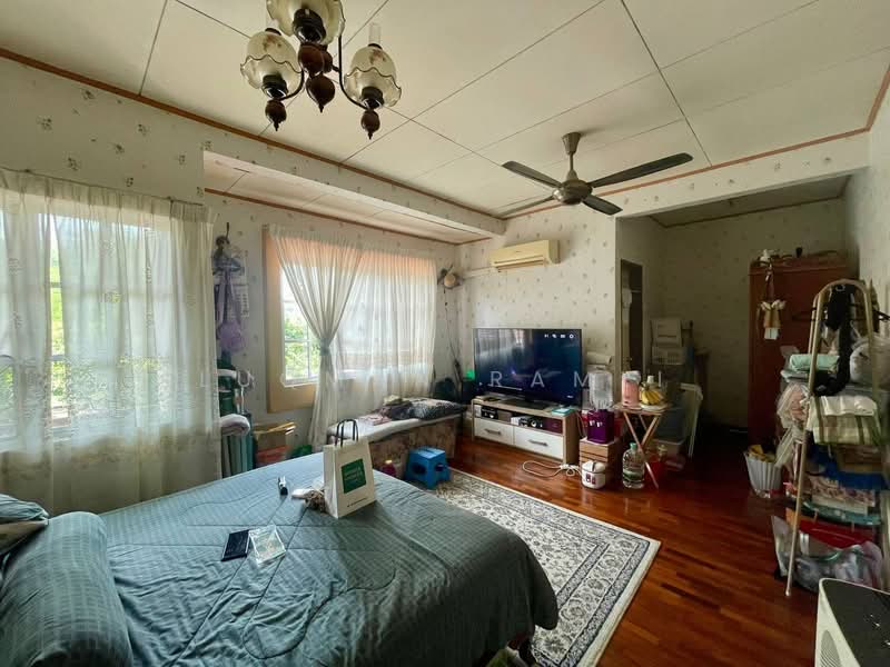 2-storey Terraced House for Sale in Bandar Tun Hussein Onn (Cheras) - Luqman Ramli - Bedroom - PropertyGuru.com.my