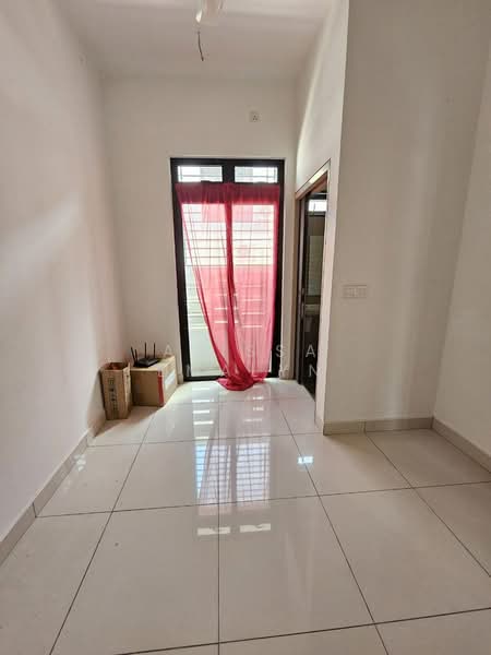 Rumah Teres 2 Tingkat untuk Dijual di Shah Alam (Selangor) - Alissa Emalyn - Corridor - PropertyGuru.com.my