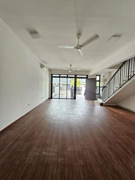Rumah Teres 2 Tingkat untuk Dijual di Shah Alam (Selangor) - Alissa Emalyn - Living Room - PropertyGuru.com.my