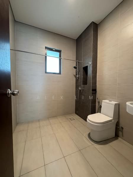 Semi-Detached House for Rent in East Ledang (Iskandar Puteri (Nusajaya)) - Alex Lim - Bathroom - PropertyGuru.com.my