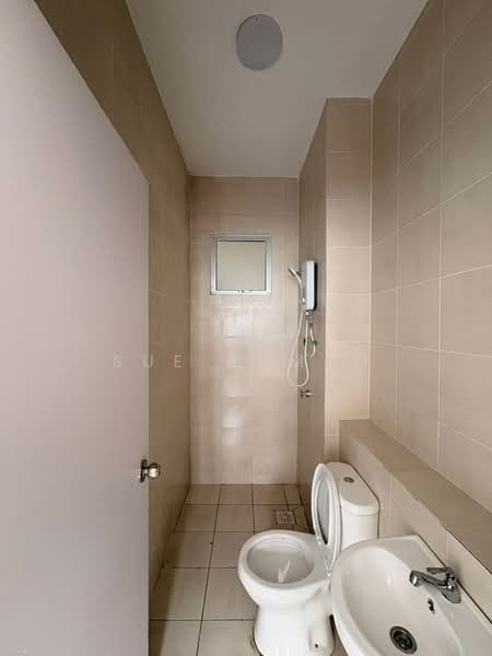 Kondominium untuk Disewa di Residensi Adelia 3 - Sue Ahmad - Bathroom - PropertyGuru.com.my
