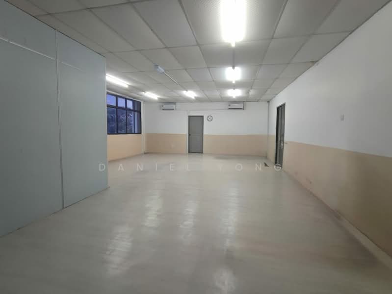 Semi-D Factory for Sale in Taman Desa Cemerlang (Ulu Tiram) - Daniel Yong - Interior - PropertyGuru.com.my