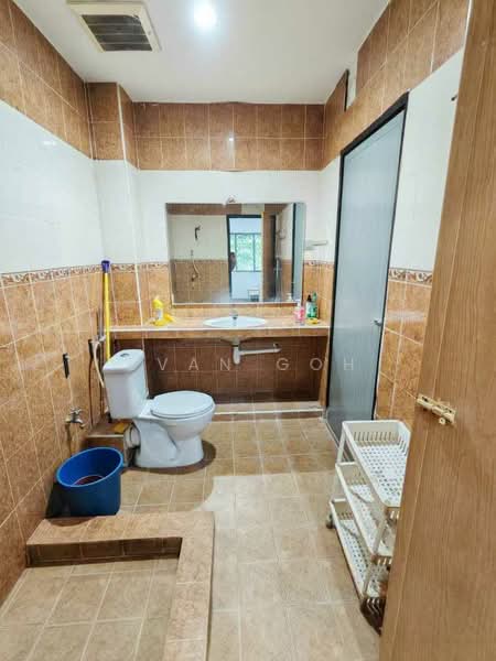 Rumah Teres 2-Tingkat untuk Dijual di Saujana Puchong (Puchong) - Evan Goh - Bathroom - PropertyGuru.com.my