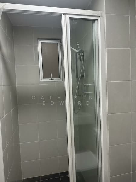 Servis Apartment untuk Disewa di Cerrado Residence @ Southville City - Catherine Edward - Bathroom - PropertyGuru.com.my