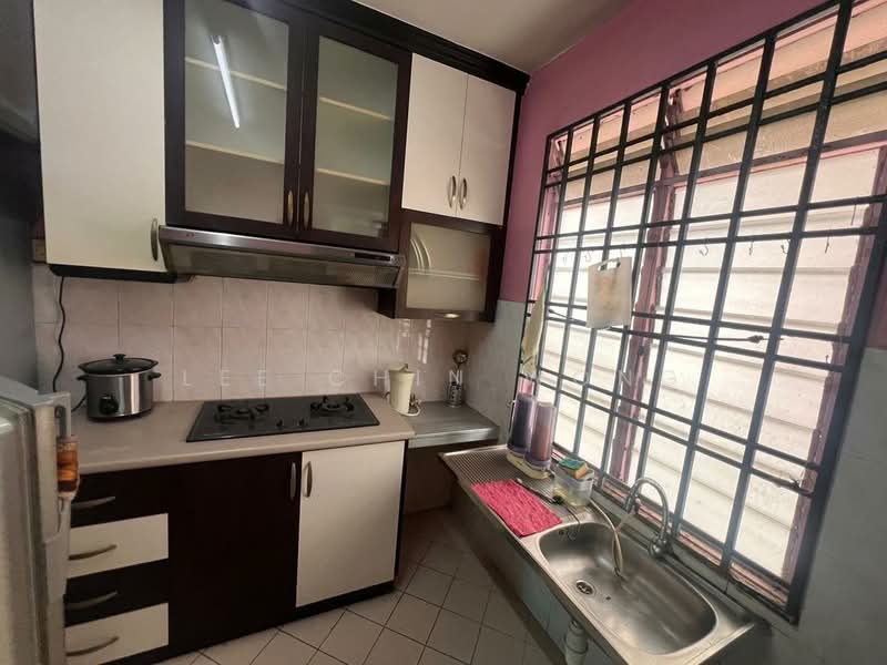 2-storey Terraced House for Sale at Taman Sri Pulai Perdana - Lee Chin Wong - Kitchen - PropertyGuru.com.my