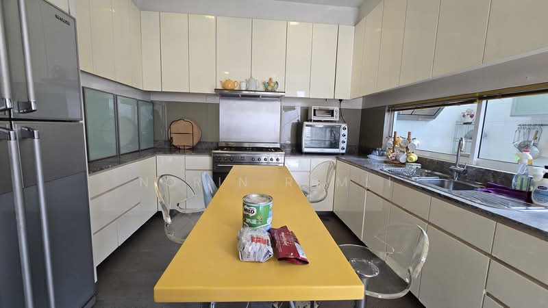 Banglo Pautan untuk Dijual di Taman U Thant (Ampang) - Norin Ramli - Kitchen - PropertyGuru.com.my