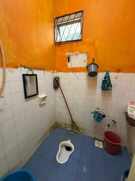 Rumah Teres 1 Tingkat untuk Dijual di Senai (Kulai) - Lee Chin Wong - Bathroom - PropertyGuru.com.my