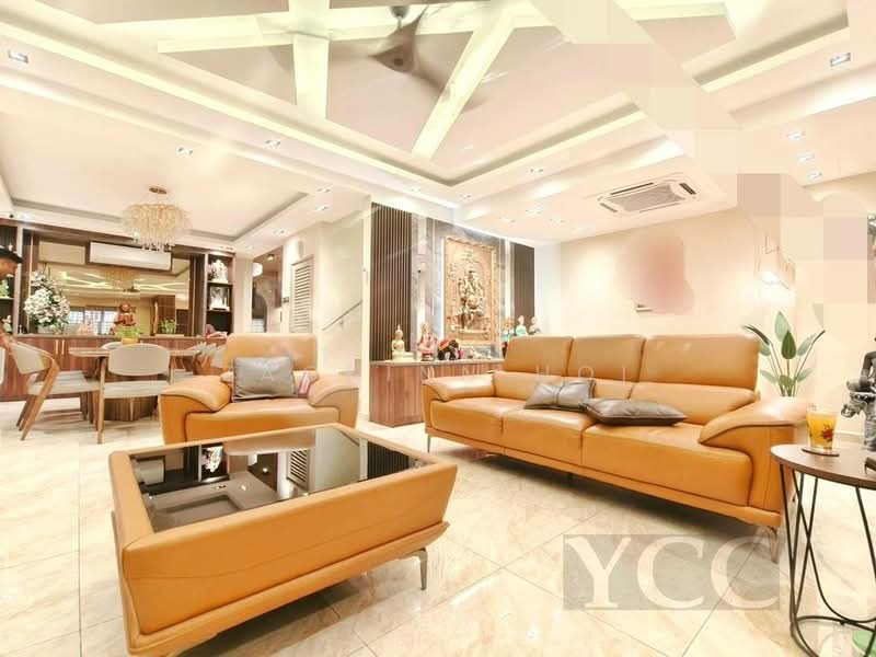 2-storey Terraced House for Sale in Kota Kemuning (Shah Alam) - Zackinn Hoi - Living Room - PropertyGuru.com.my