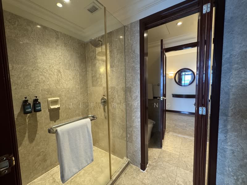 Servis Apartment untuk Dijual di Berjaya Times Square - Jeffrey Ng - Bathroom - PropertyGuru.com.my