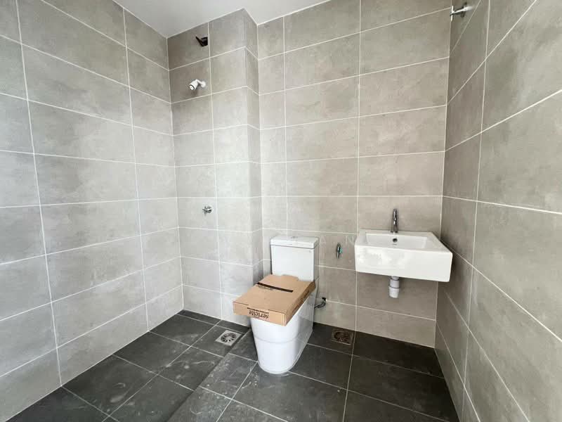 2-storey Terraced House for Sale in Bandar Seri Impian (Kluang) - May Tan - Bathroom - PropertyGuru.com.my