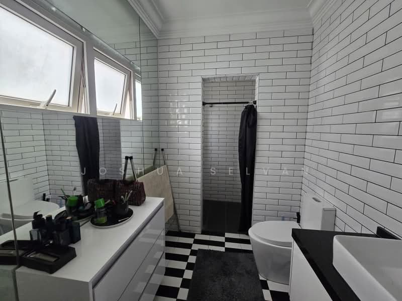 Bungalow for Sale in Bukit Damansara (Damansara Heights) - Joshua Selvan - Bathroom - PropertyGuru.com.my