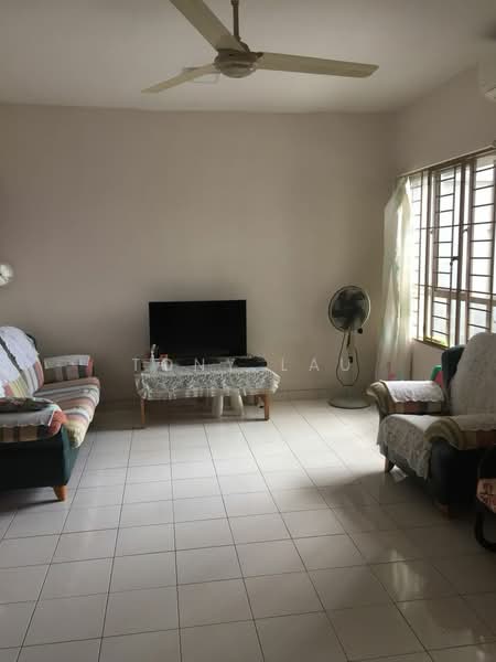 Kondominium untuk Dijual di Casa Damansara - Tony Lau - Living Room - PropertyGuru.com.my