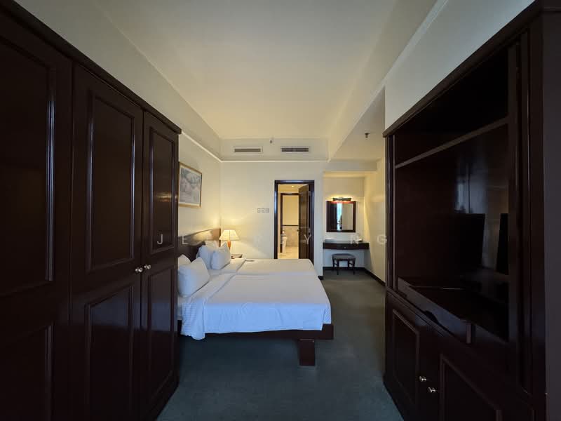 Servis Apartment untuk Dijual di Berjaya Times Square - Jeffrey Ng - Bedroom - PropertyGuru.com.my