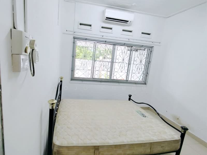 Rumah Teres 1 Tingkat untuk Disewa di Taman Century (Johor Bahru) - Jojo Chung - Bedroom - PropertyGuru.com.my