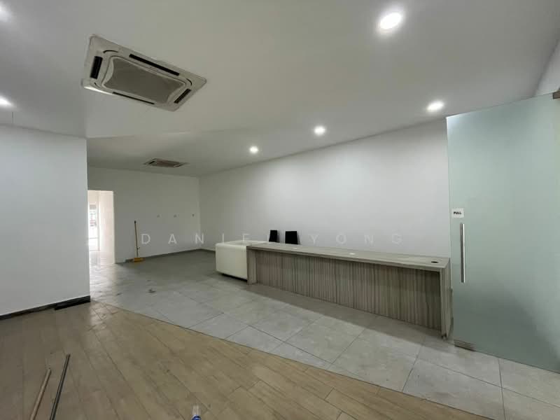Shop for Rent in Setia Tropika (Johor Bahru) - Daniel Yong - Interior - PropertyGuru.com.my