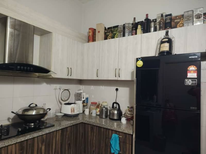 2-storey Terraced House for Sale in Bandar Bukit Raja (Klang) - Han . - Kitchen - PropertyGuru.com.my
